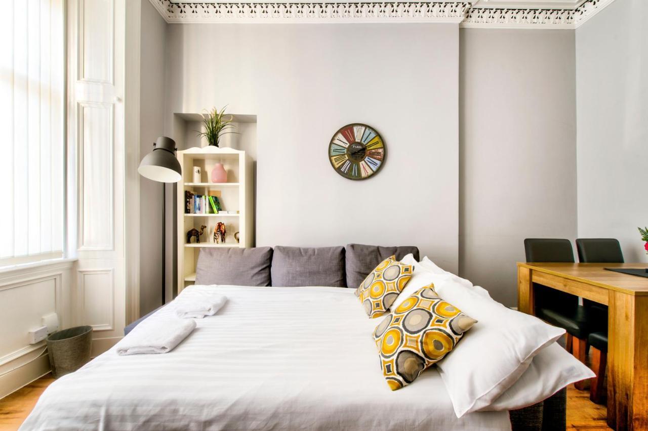 Edinburgh City Central Apartment Sleeps 6 Free Parking Luaran gambar